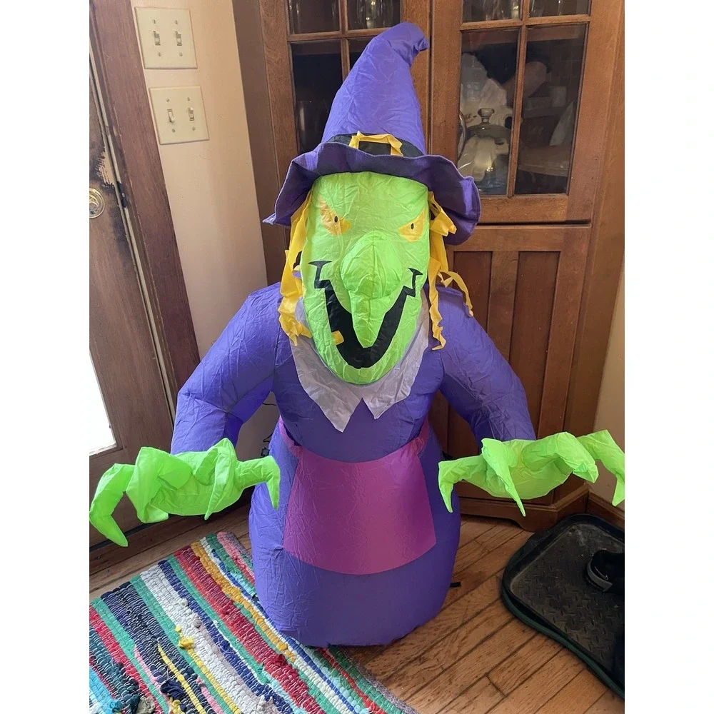 Gemmy Halloween Scary Witch Airblown‎ Inflatable Yard Decor Purple & Green 4 ft